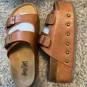 Hey Girl by Corkys size 8 cognac platform sandal. New in box.